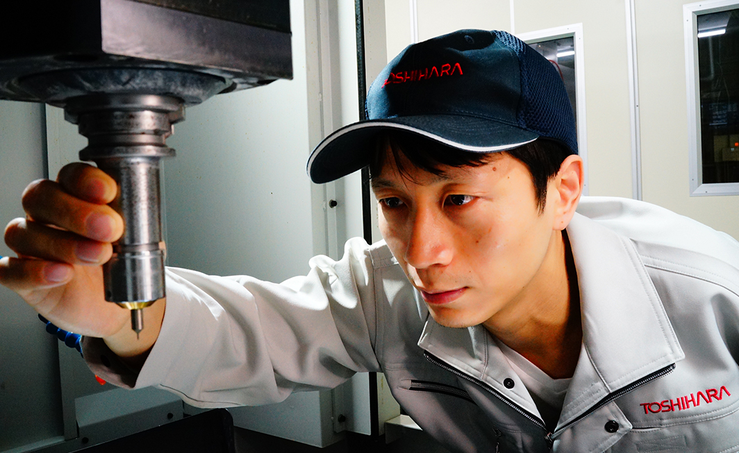 ニッチを追求しスペシャリストになる お客様から感謝される仕事をする 自らの技術・能力で地球に貢献する